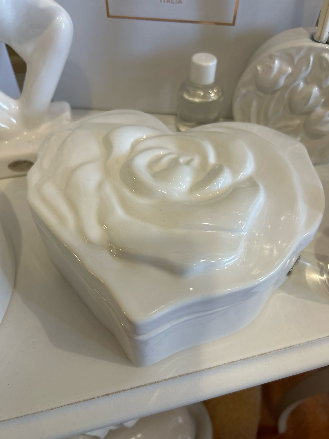 Scatola grande porta gioie a cuore col.bianco lucido 3D Mis.18 diametro H 6 cm Ilary Queen