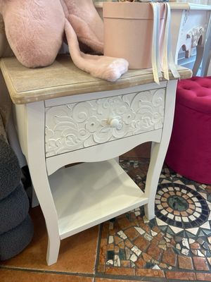 Comodino rustico Mis.L.45p.35H.62 col.come foto