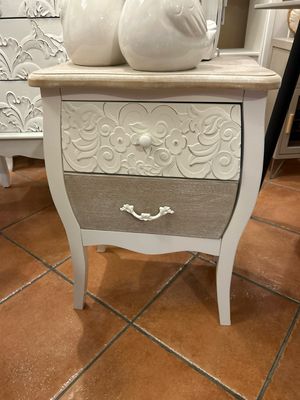 Comodino rustico Mis.L.45p.35H.62 col.come foto