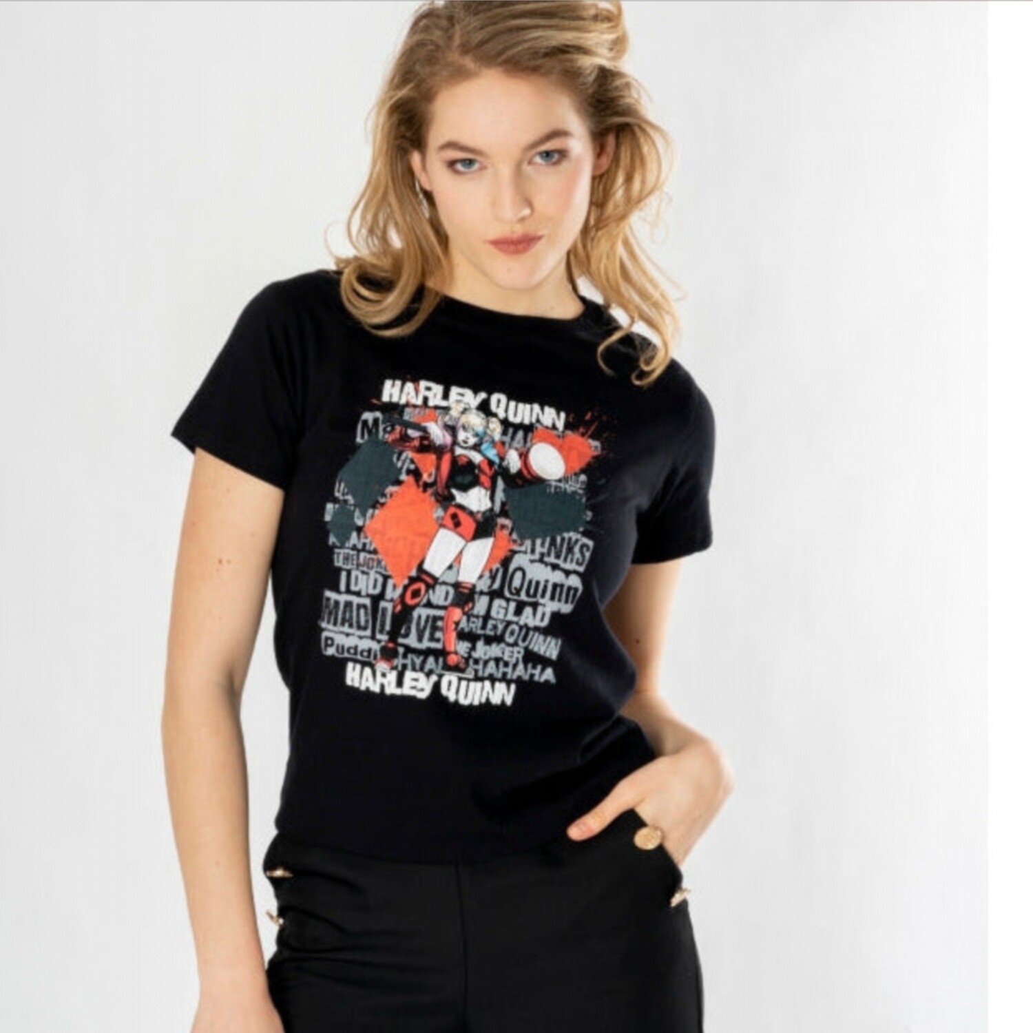 Harley Quinn Graffiti Girl Womens Batman T-shirt DC Comics