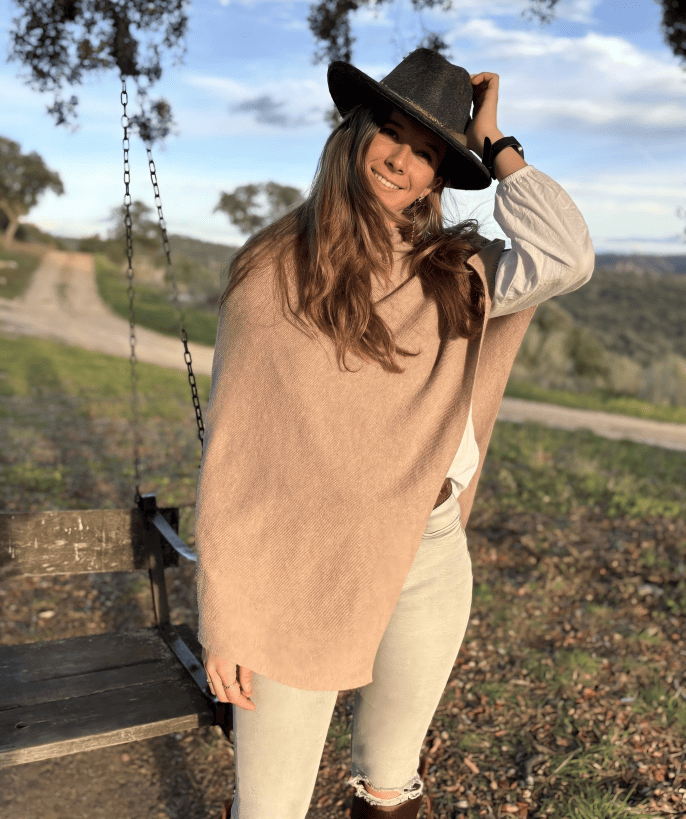Poncho punto beige