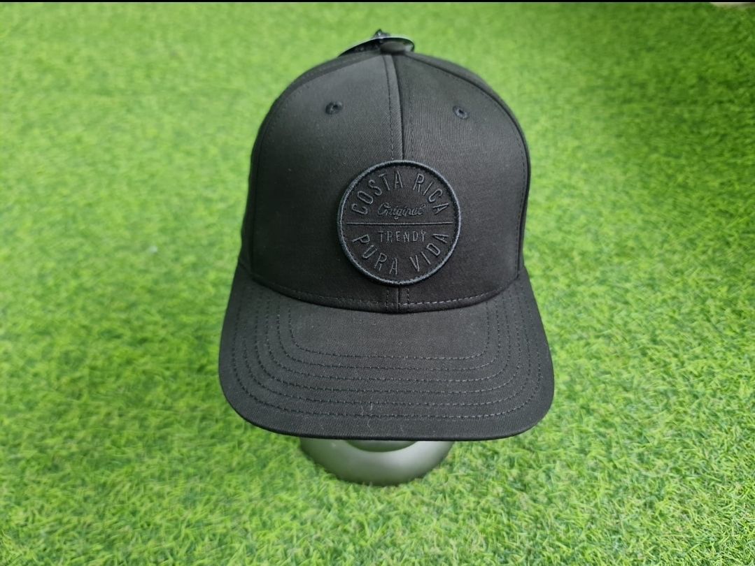 Gorra con cierre Strapback