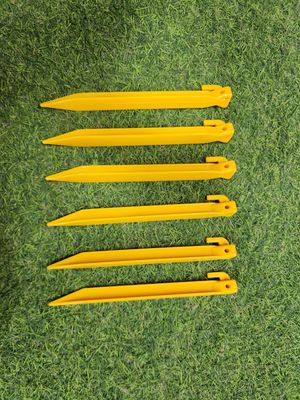 Set de 6 estacas plásticas 