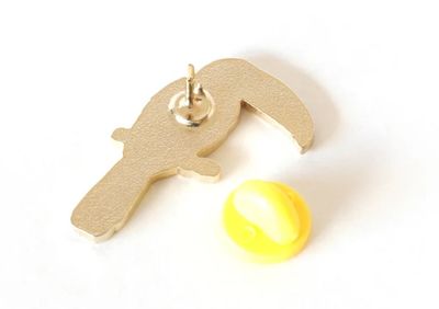 Pin Tucán