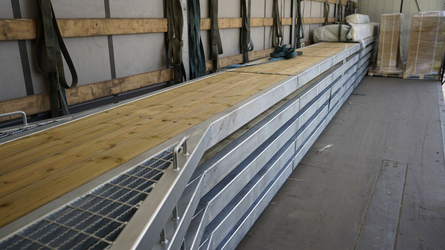 Mammuttipuomin runko 12m (kaikilla varusteilla)