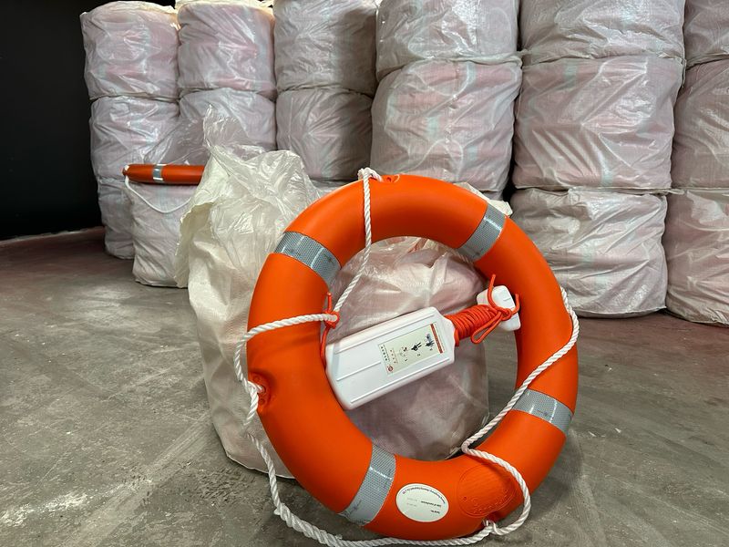 Pelastusrengas 2.5kg + heittoköysi 30m SOLAS