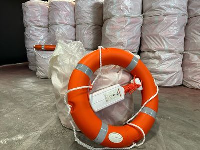 Pelastusrengas 2.5kg + heittoköysi 30m SOLAS