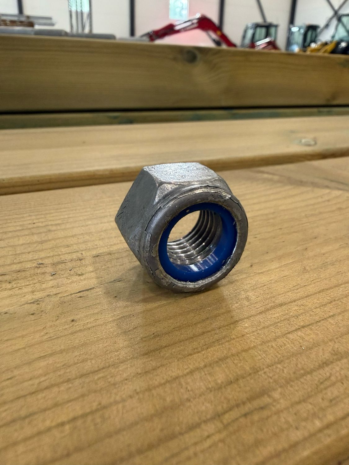 M20 Nyloc HDG 8.8 DIN 6924 / 25 kpl