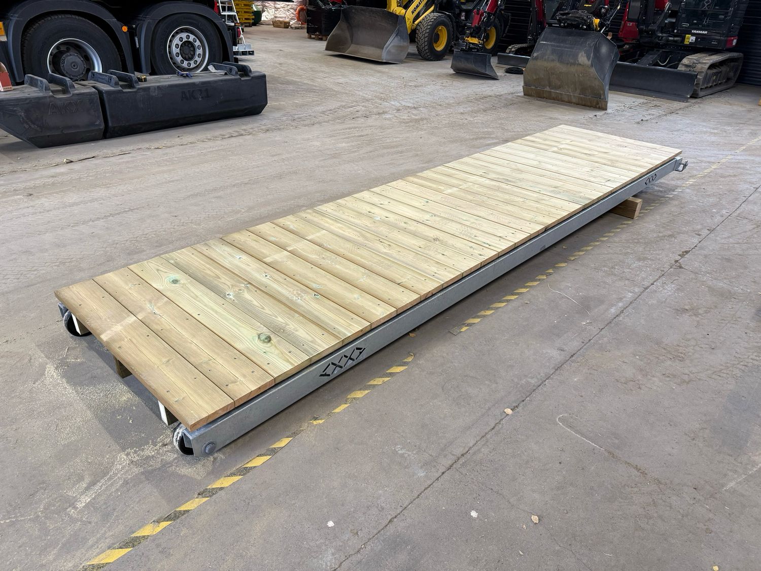 Terässilta 1.2×5m puukannella