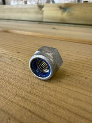 M12 Nyloc HDG 8.8 DIN 6924 / 100 kpl