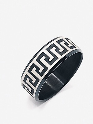 Stainless Steel black-silver wide meandros ring