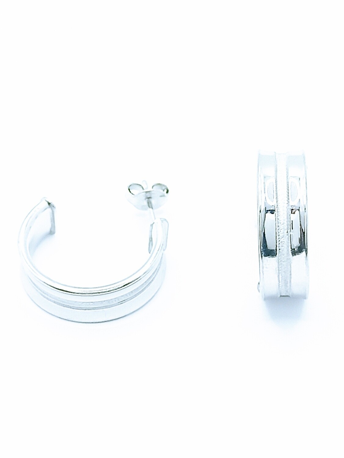 Silver 925 shiny and diamond scratch hoop earrings