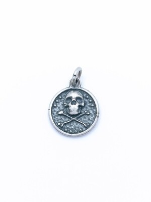 Silver 925 handmade skull pendant oxidized