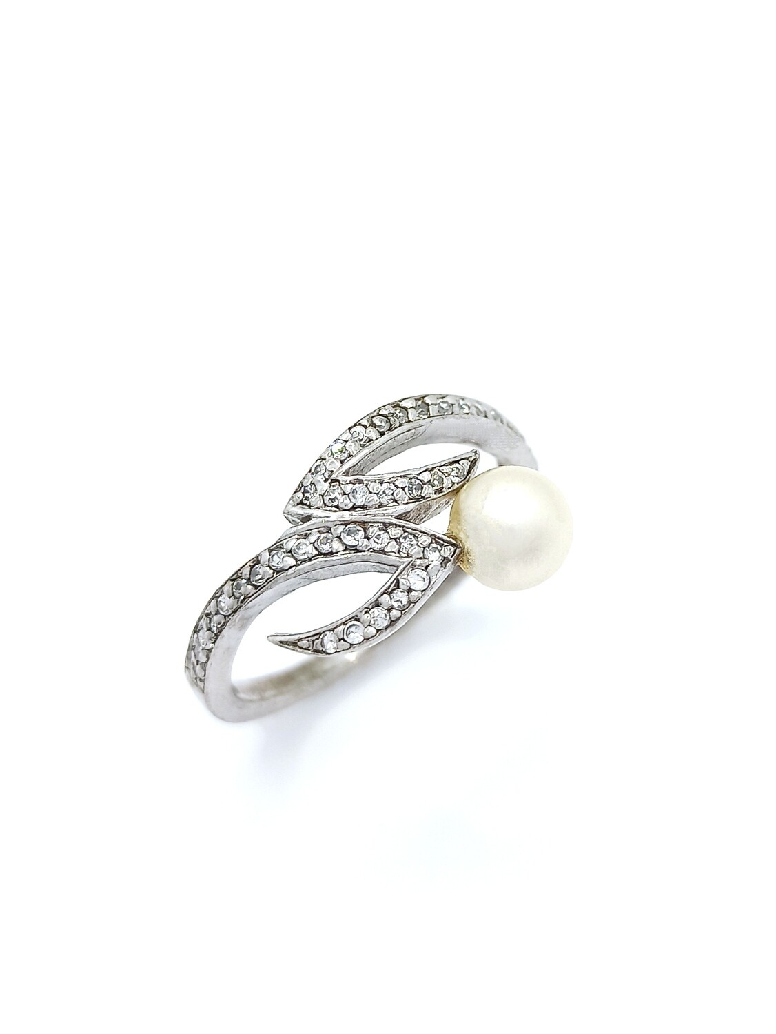Silver 925 pearl and white stone ring