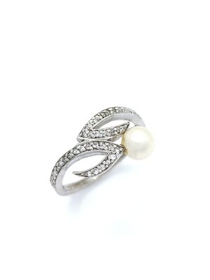 Silver 925 pearl and white stone ring