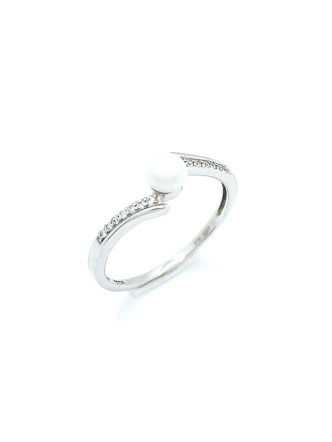 Silver 925 pearl and white stone ring