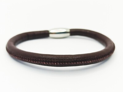 Stainless steel brown or black leather bracelet, MODEL-COLOR-SIZES: 1 Bracelet brown leather 0.6cm length 21cm locker width 0.8cm