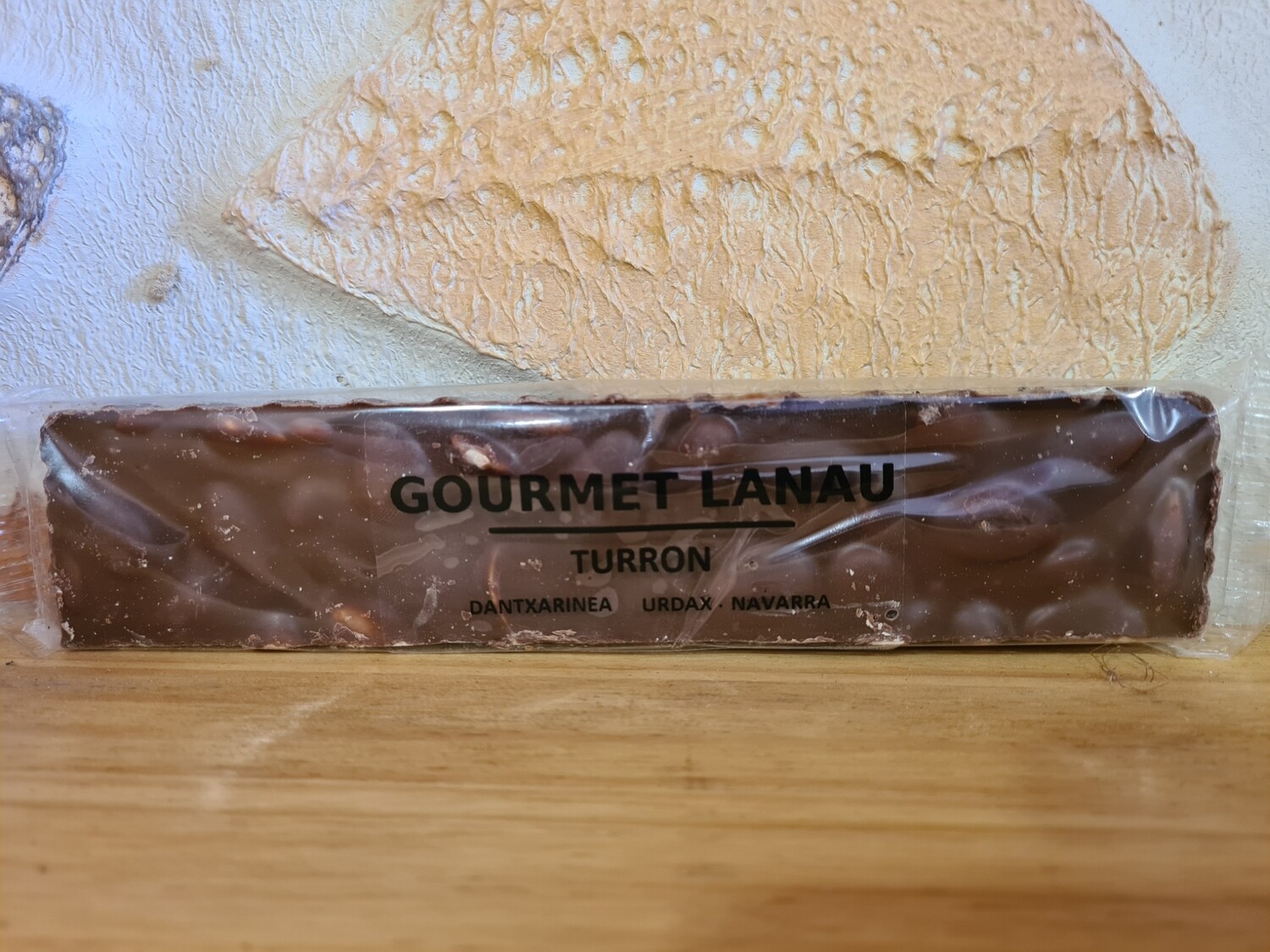 Turron de chocolate con leche