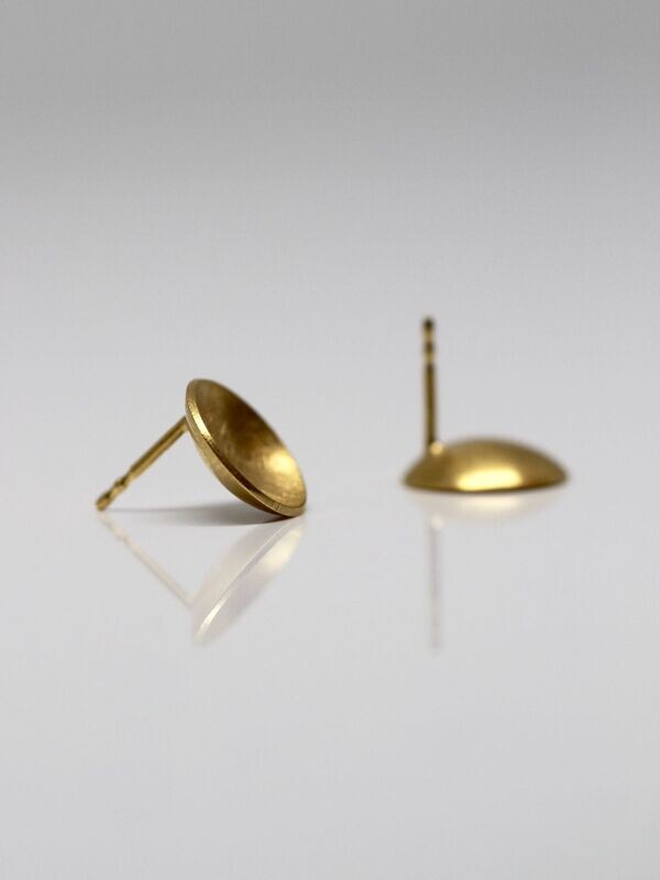 DISHED STUDS earrings