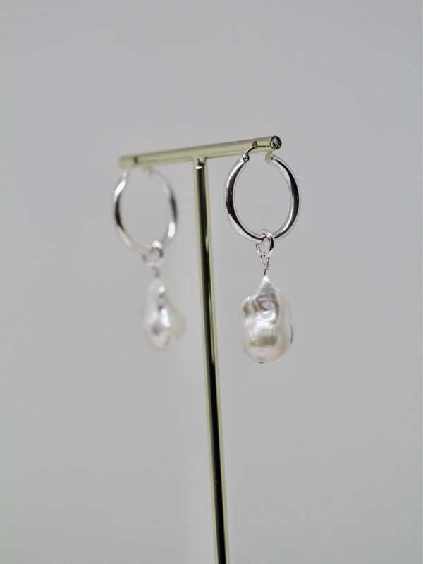 FAT PEARL Creoles