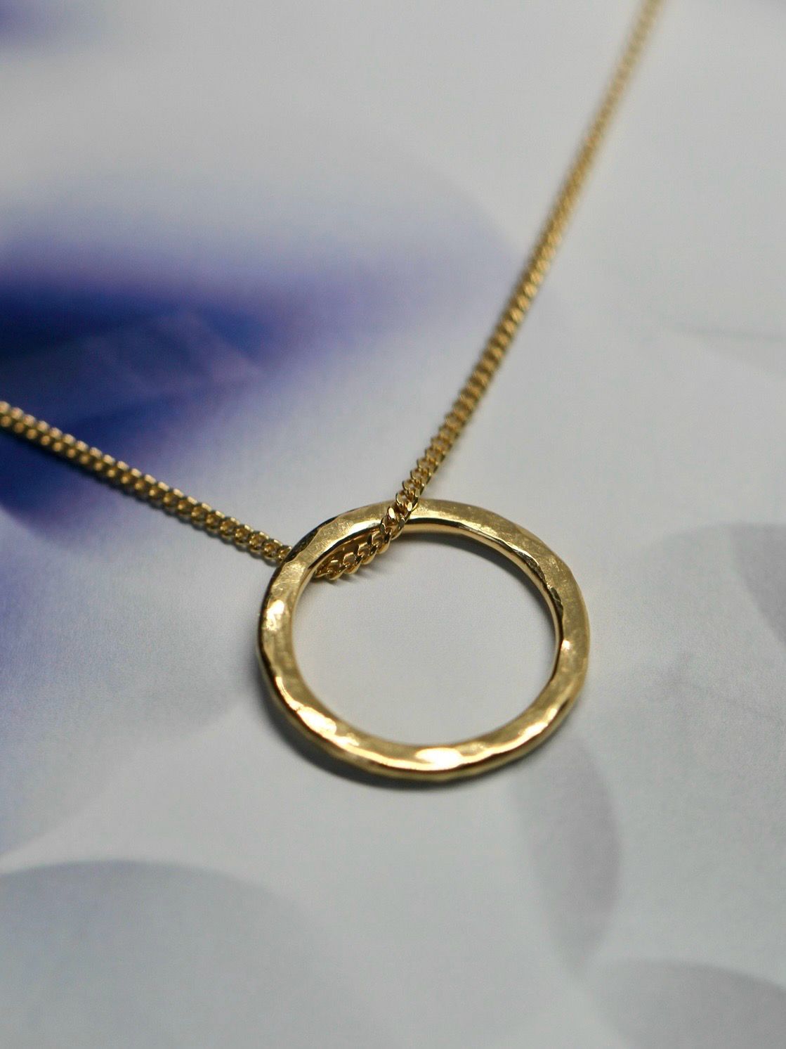 PUNCHED LOOP necklace