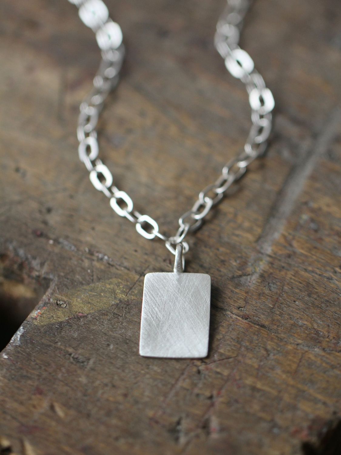 SCRATCHED TAG necklace