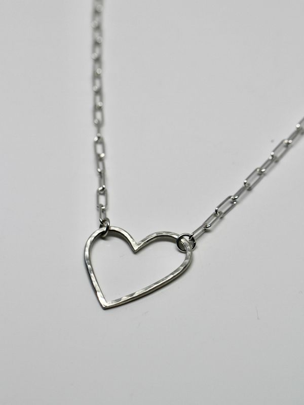 WIRED HEART necklace