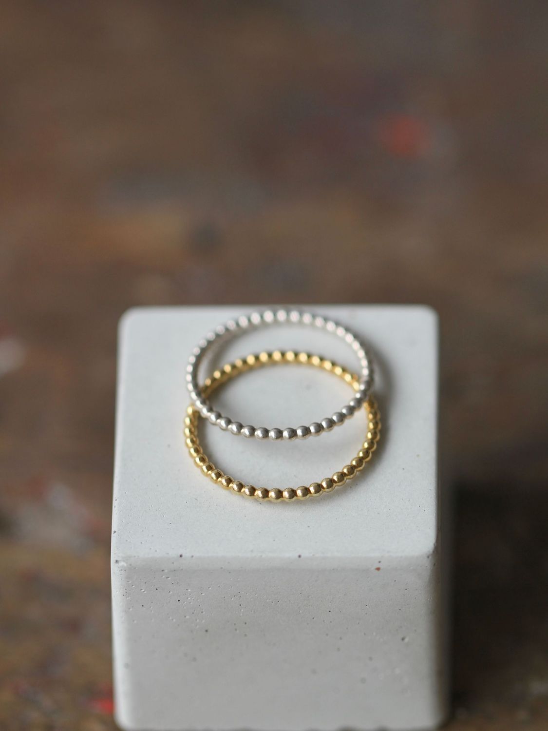 TINY DOTTED Ring