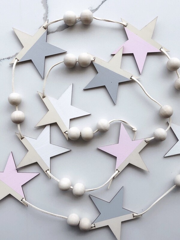 Display Me Wooden Garland
