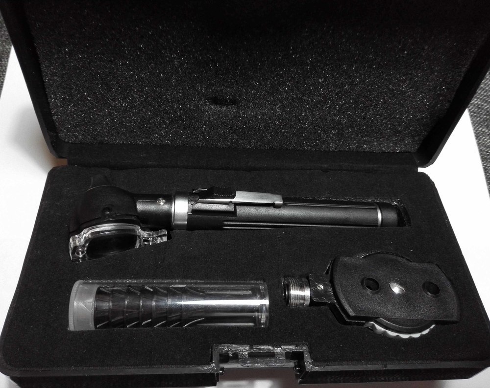 Value Otoscope + Ophthalmoscope Diagnostic Kit