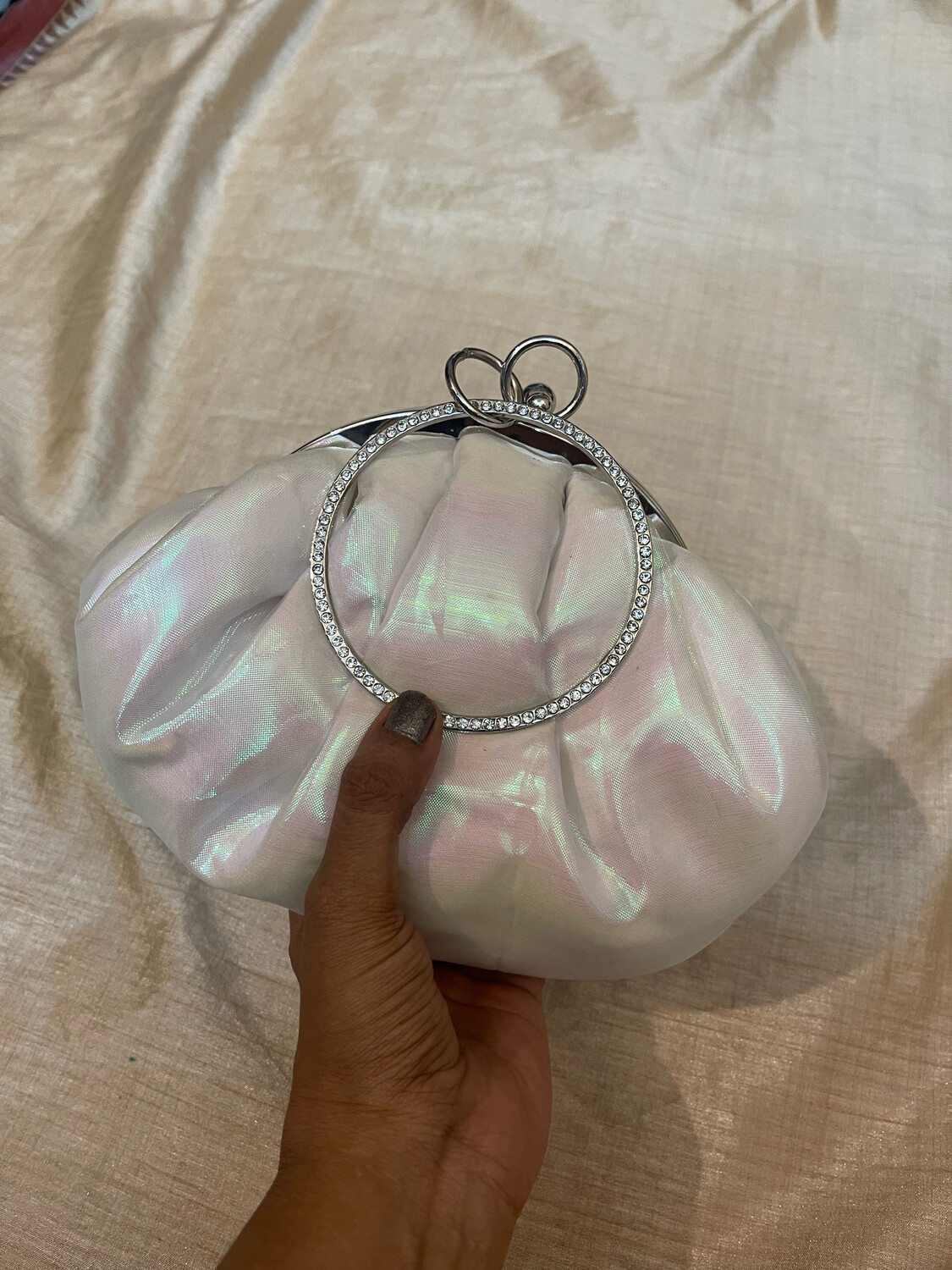Pearl Snow White Silver Frame