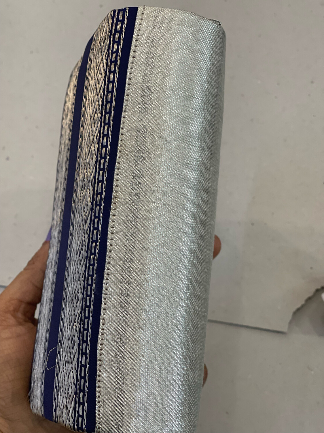 Retai Pettu Navy Blue