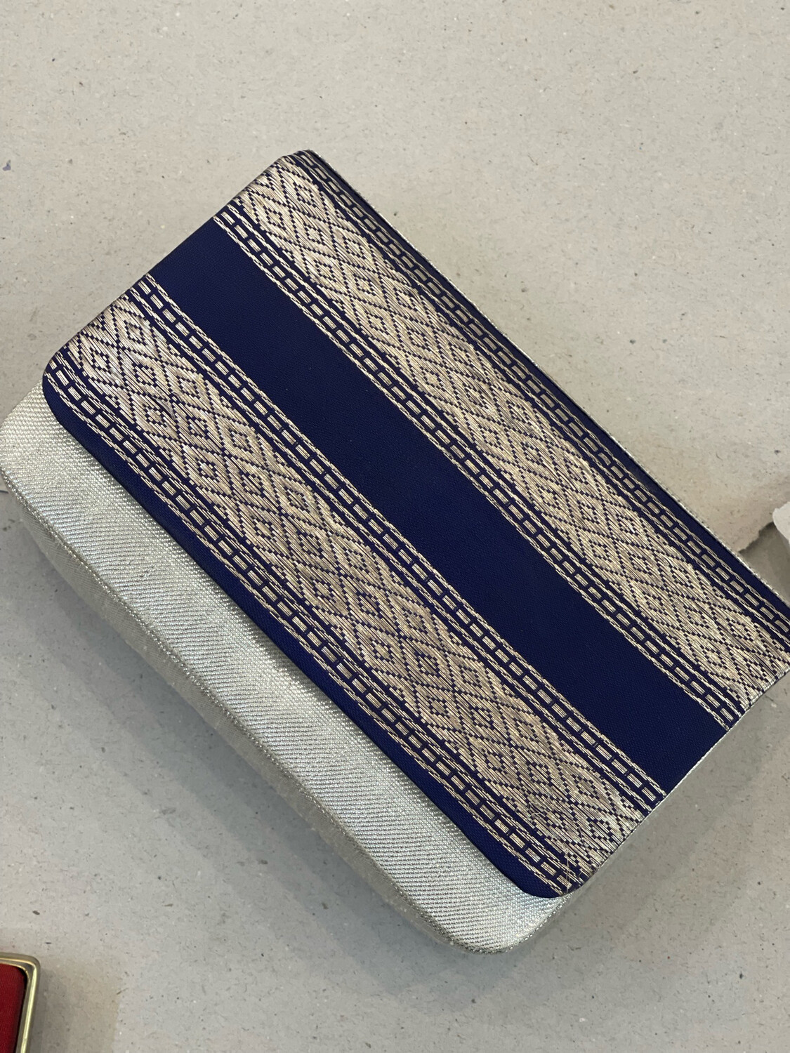 Retai Pettu Navy Blue