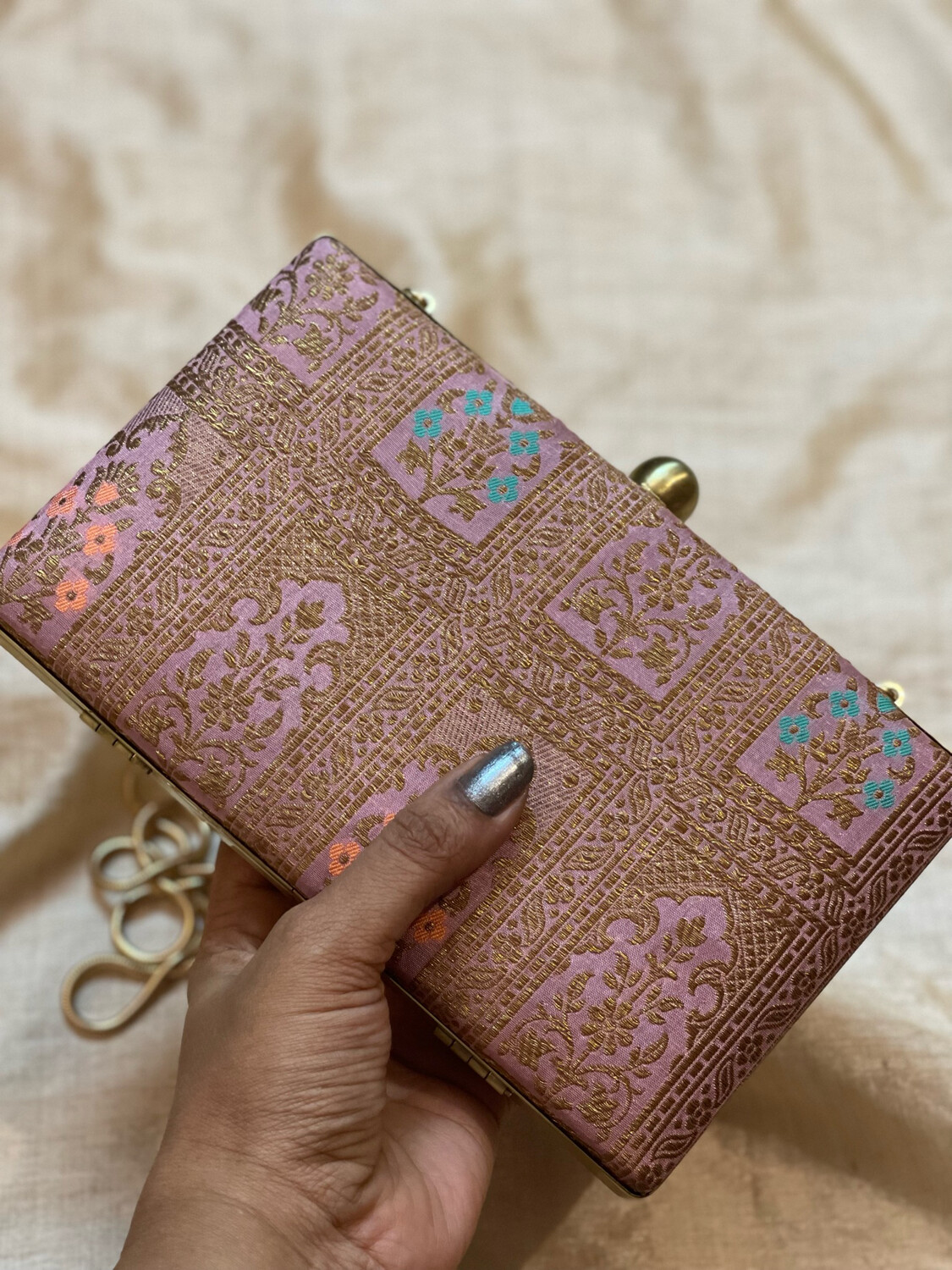 Mauve Pink