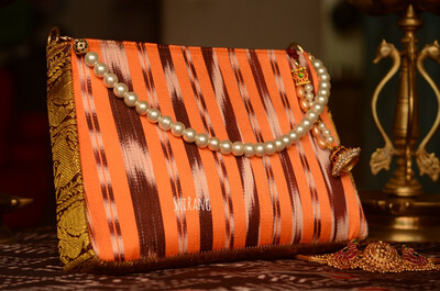 Kanakambara
