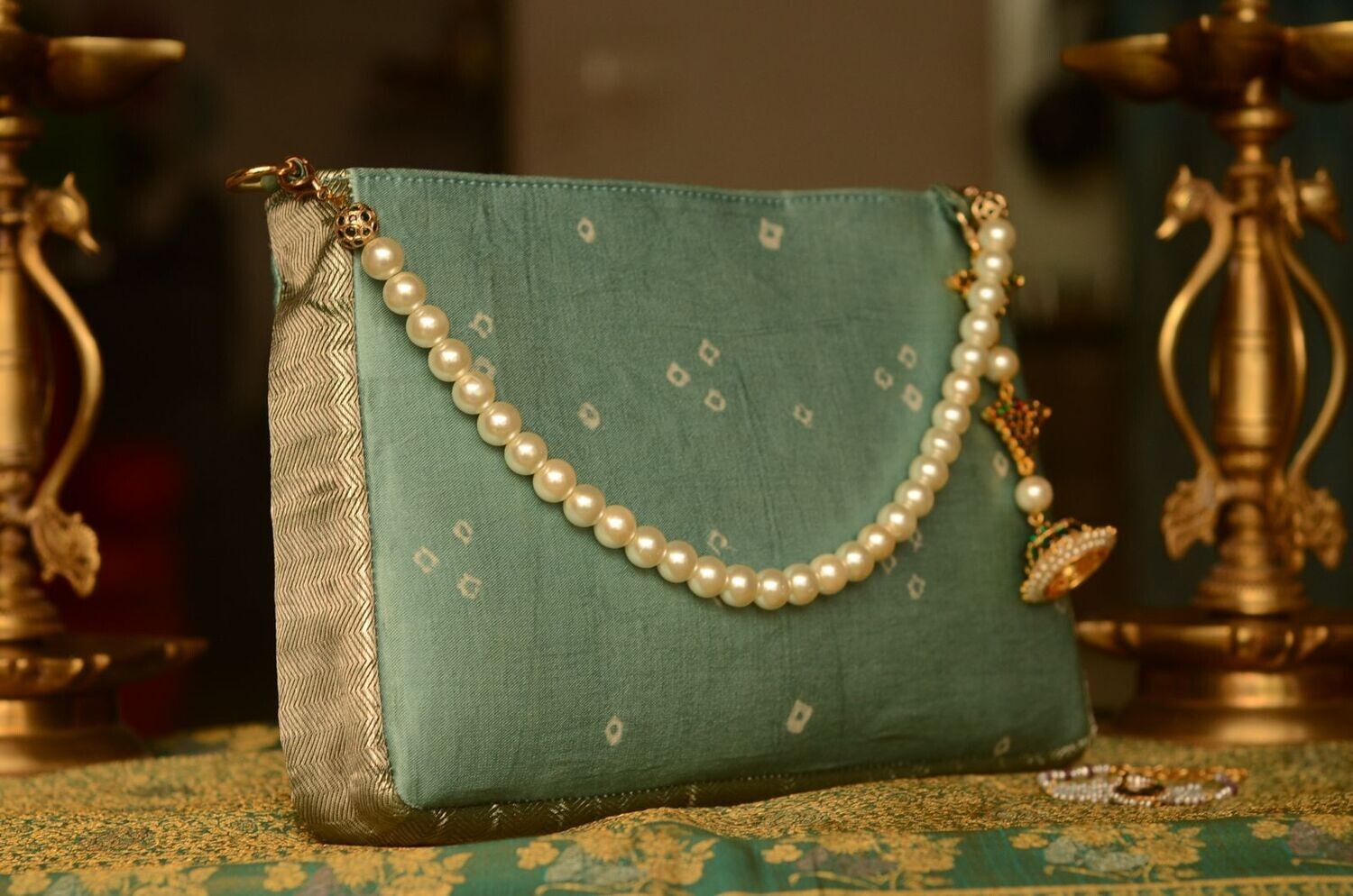kutni bandhini iced blue gajji