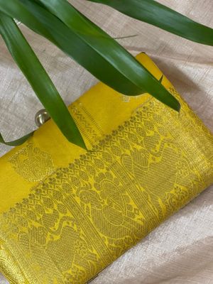 summer daffodil Annam &amp; Yazhi