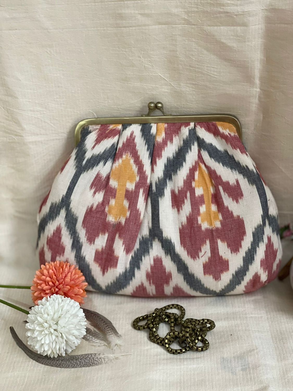 White &amp; Red Ikat Cotton Money Purse