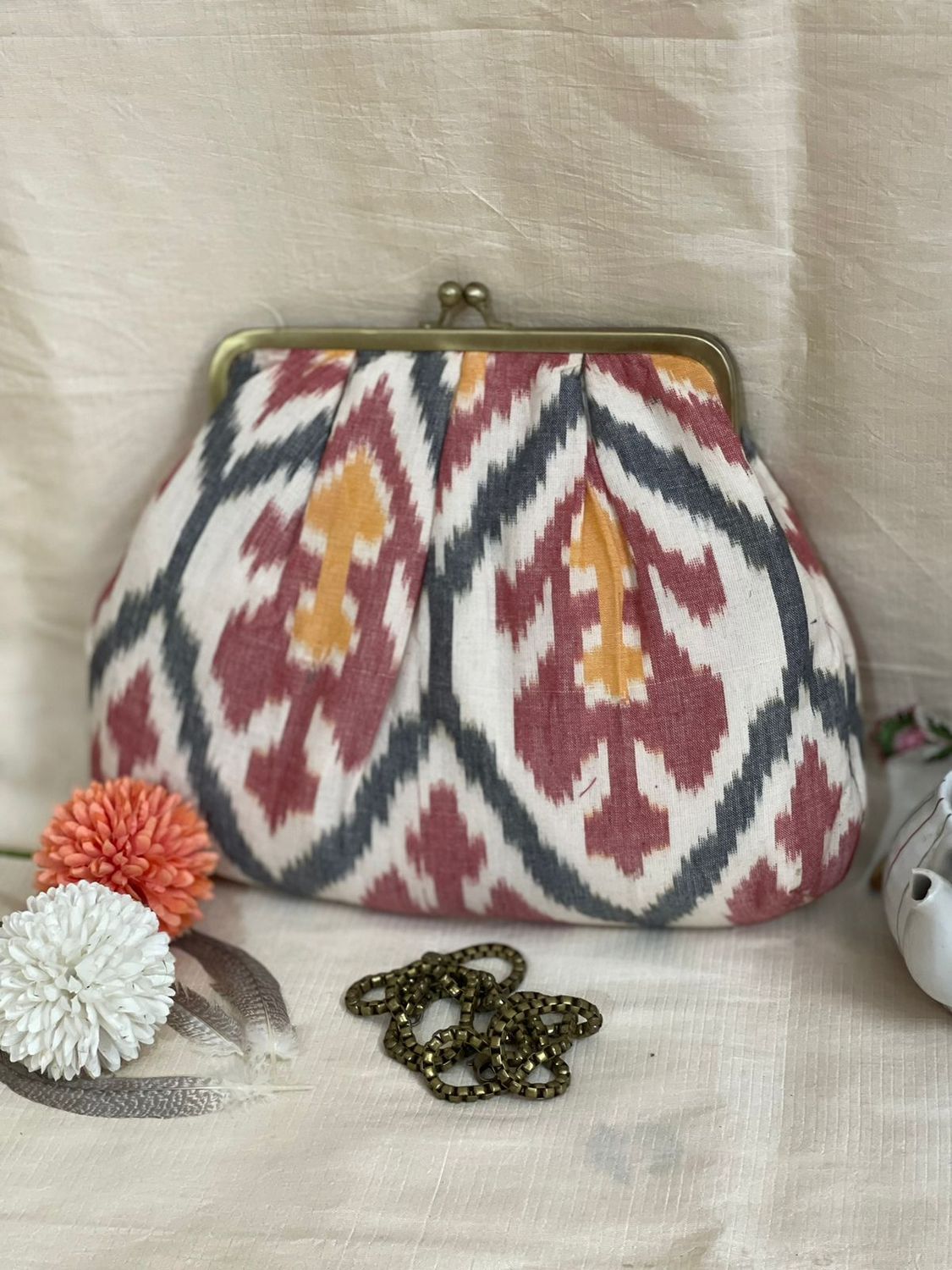 White &amp; Red Ikat Cotton Money Purse