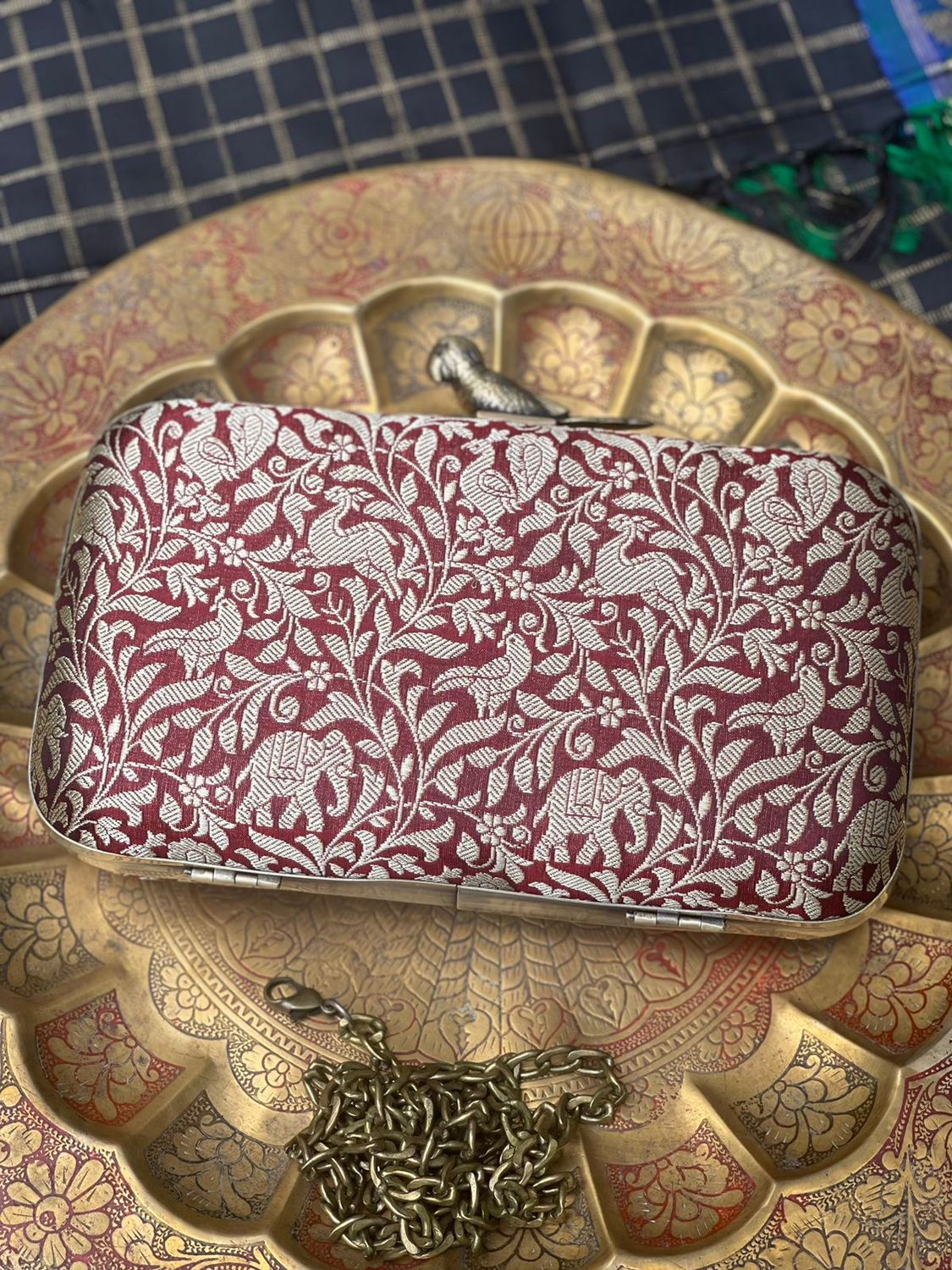 Kum Kum Maroon Meenakshi Vanasingaram