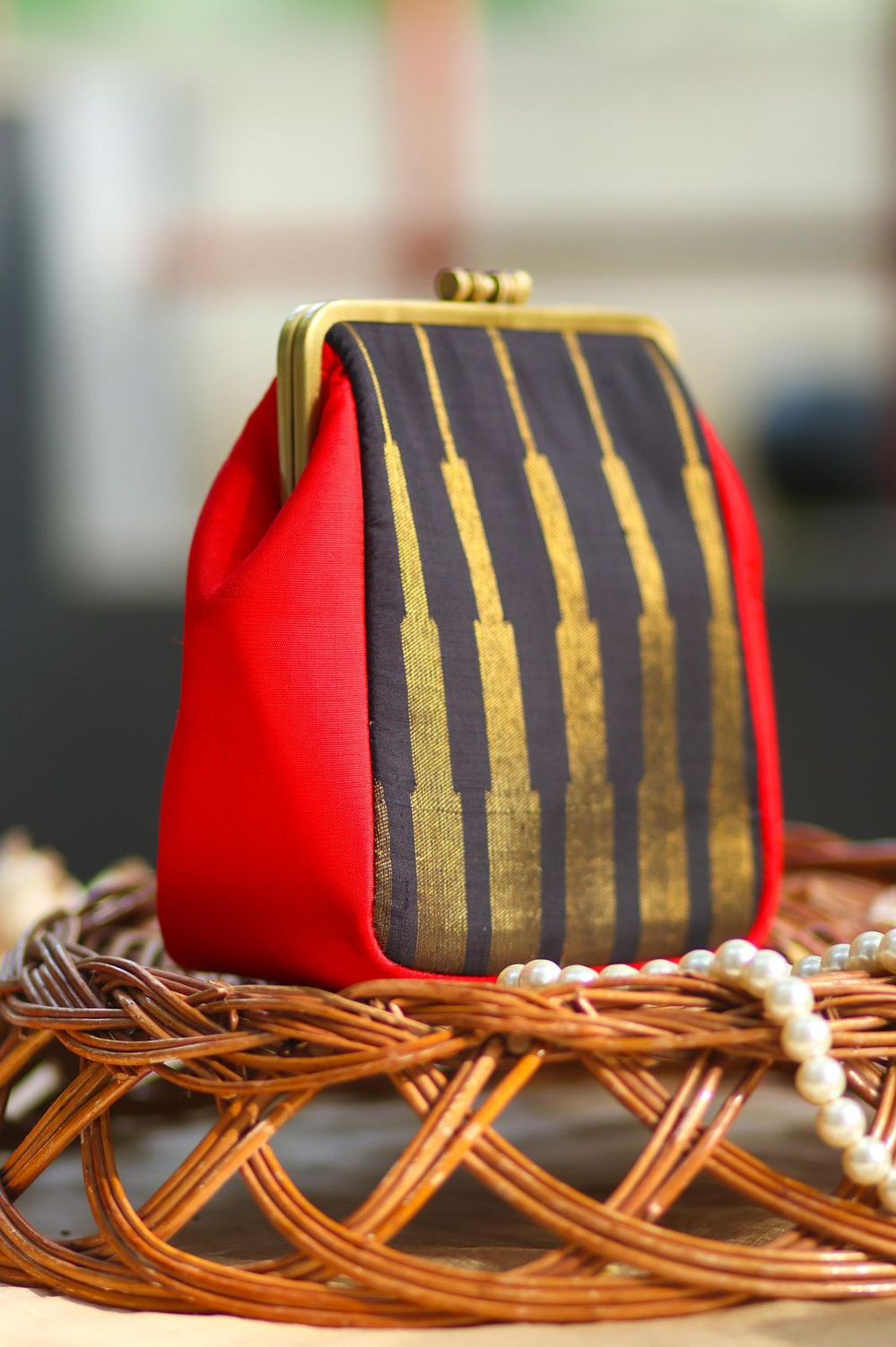 Small Damru 8Kol Red &amp; Black