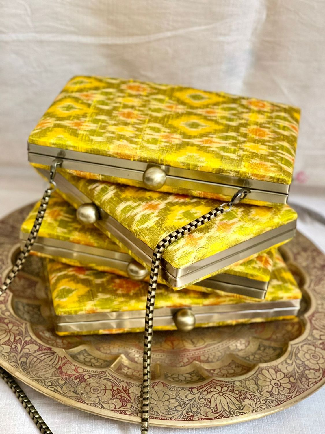 Virali Manjal Ikkat