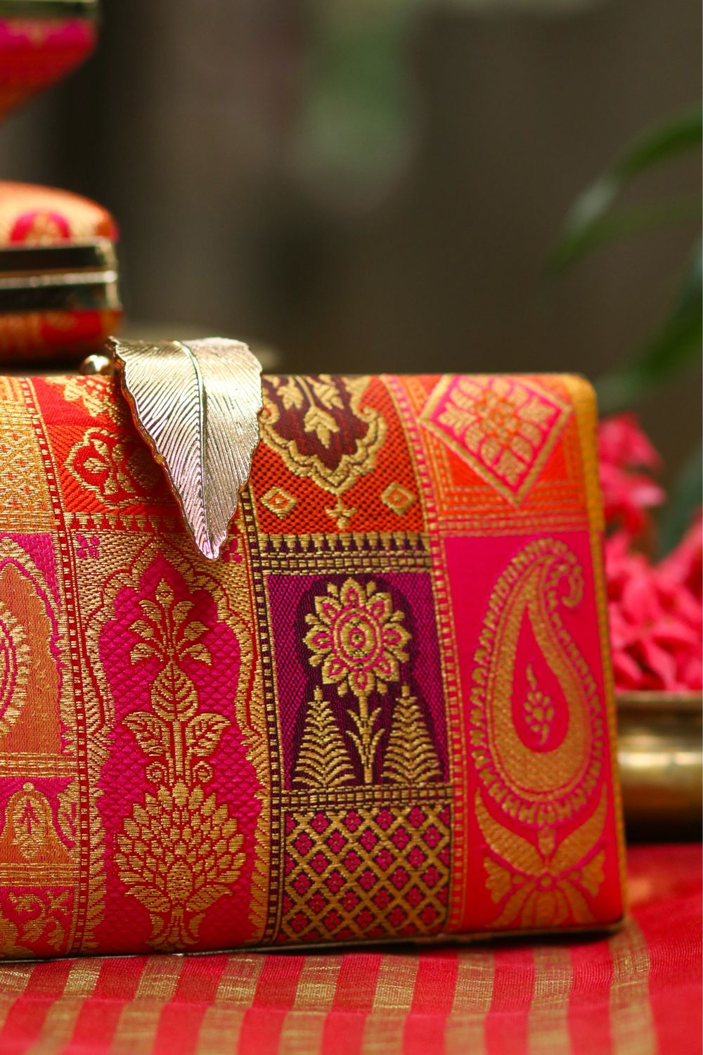 Urvashi Majanta , Hot pink And Sandal