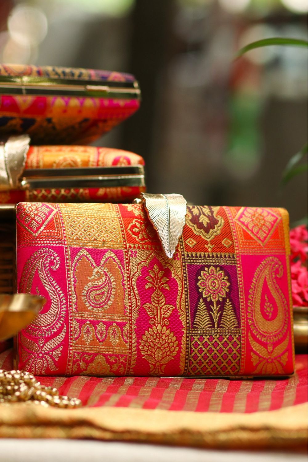Urvashi Majanta , Hot pink And Sandal
