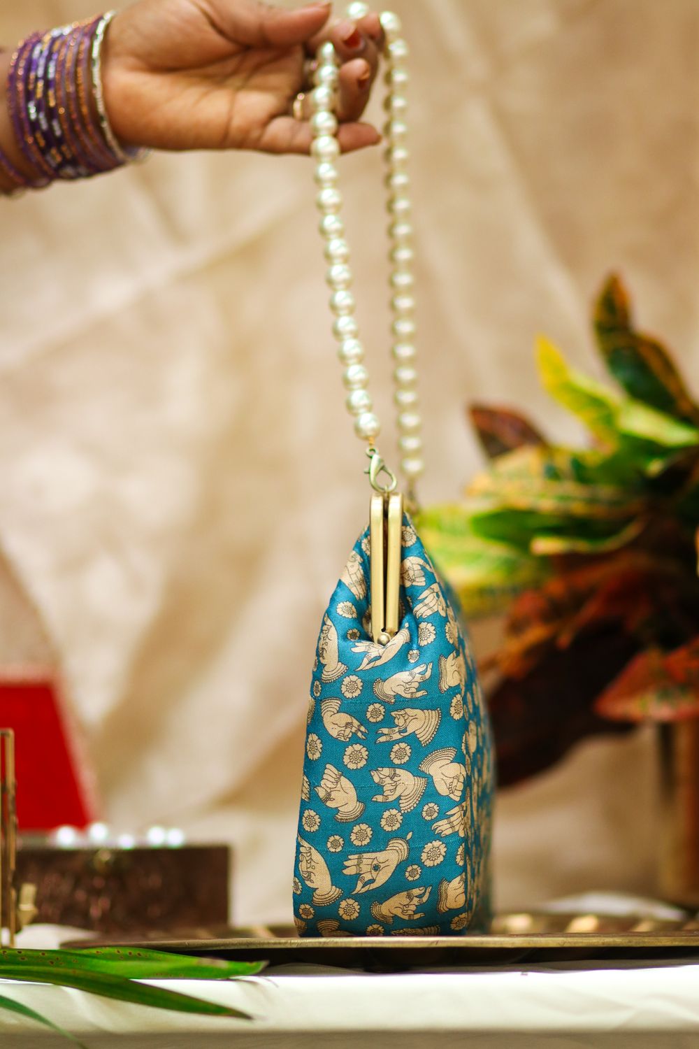 Mudras Blue