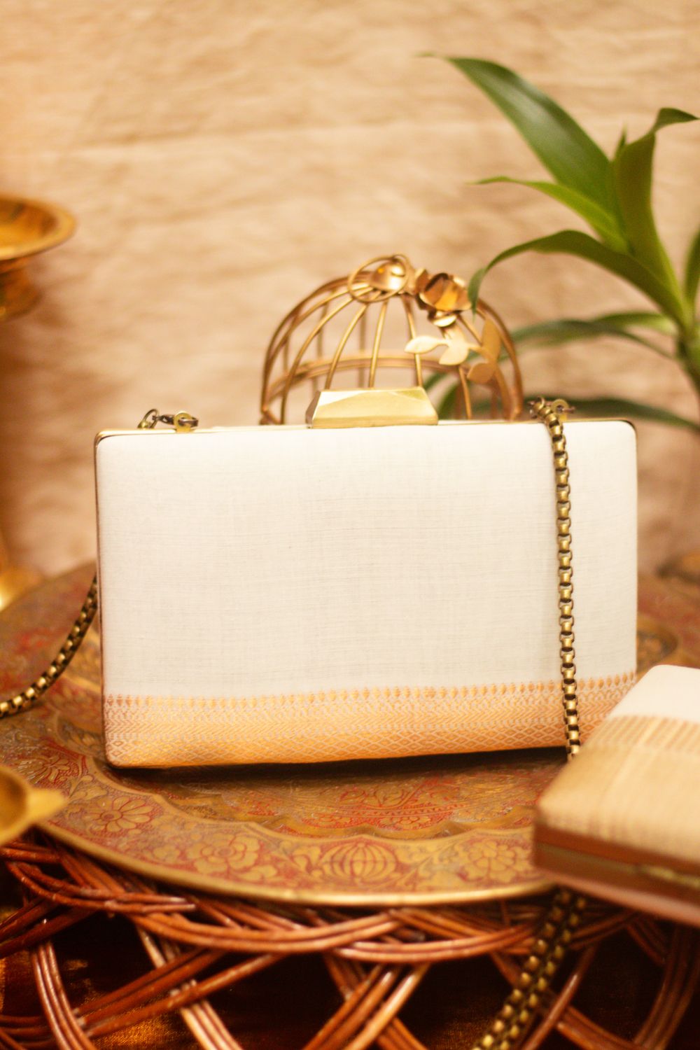 Mangalgiri Off White Small Border