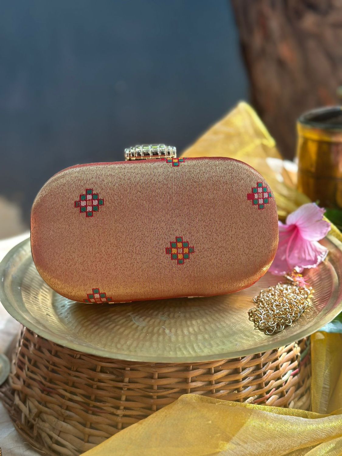 Red Gold Tissue