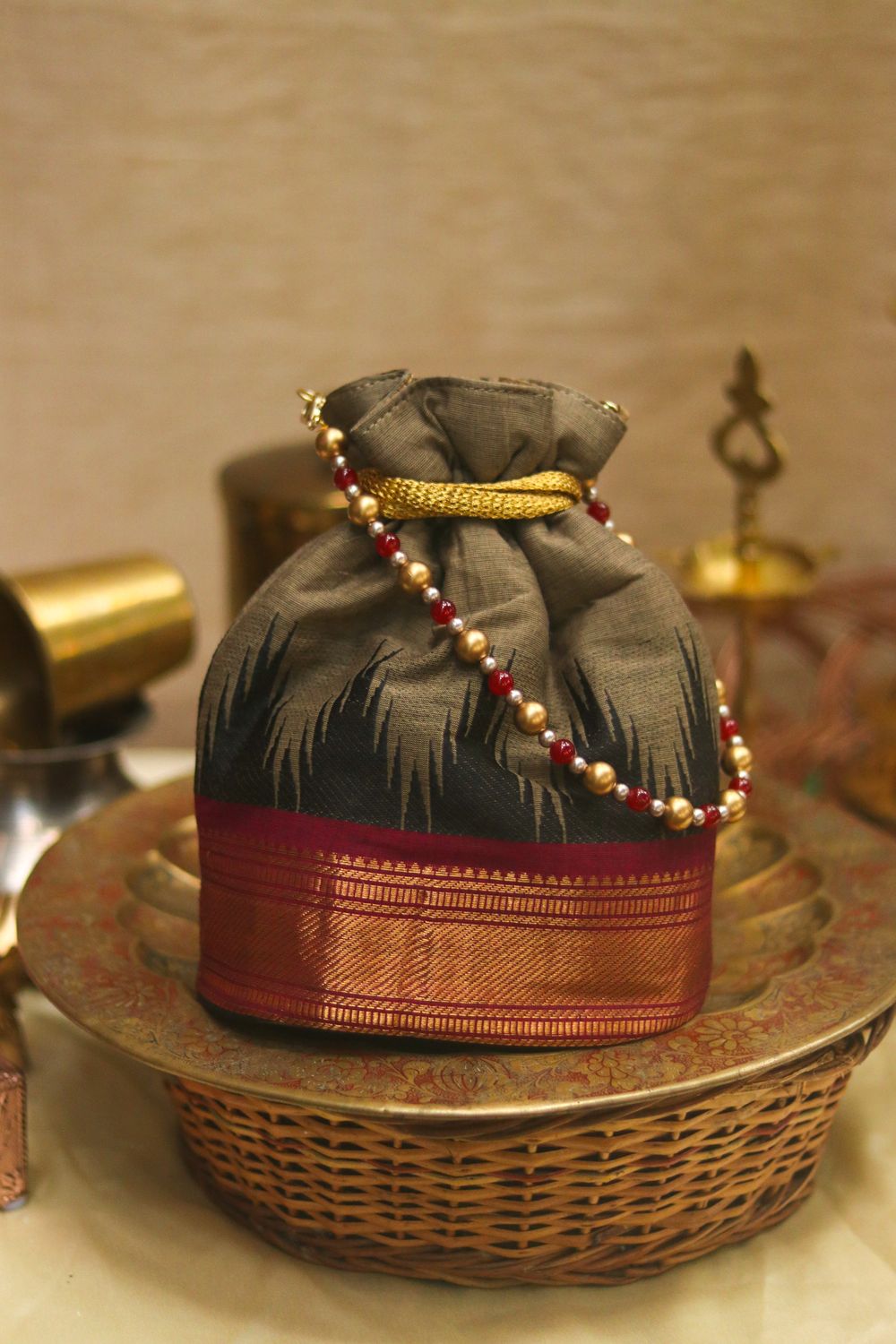 Black Potli