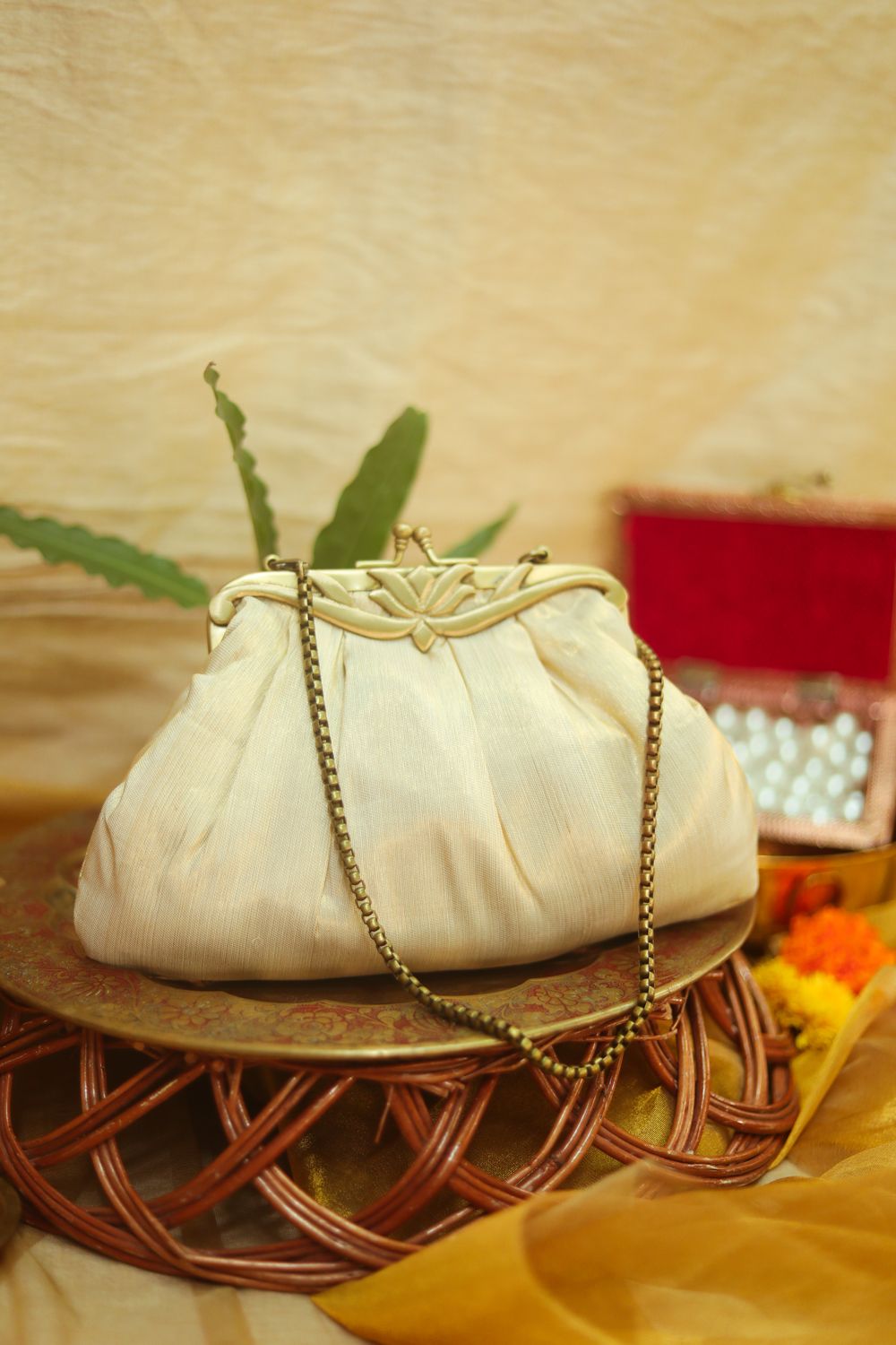 Ven Pattu Kamalam