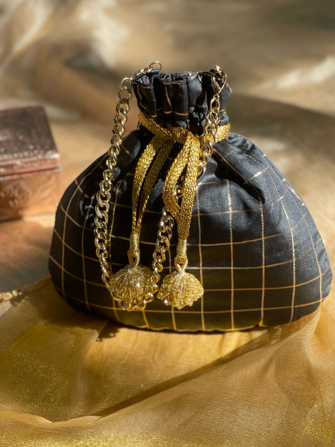 Black Kottadi Potli